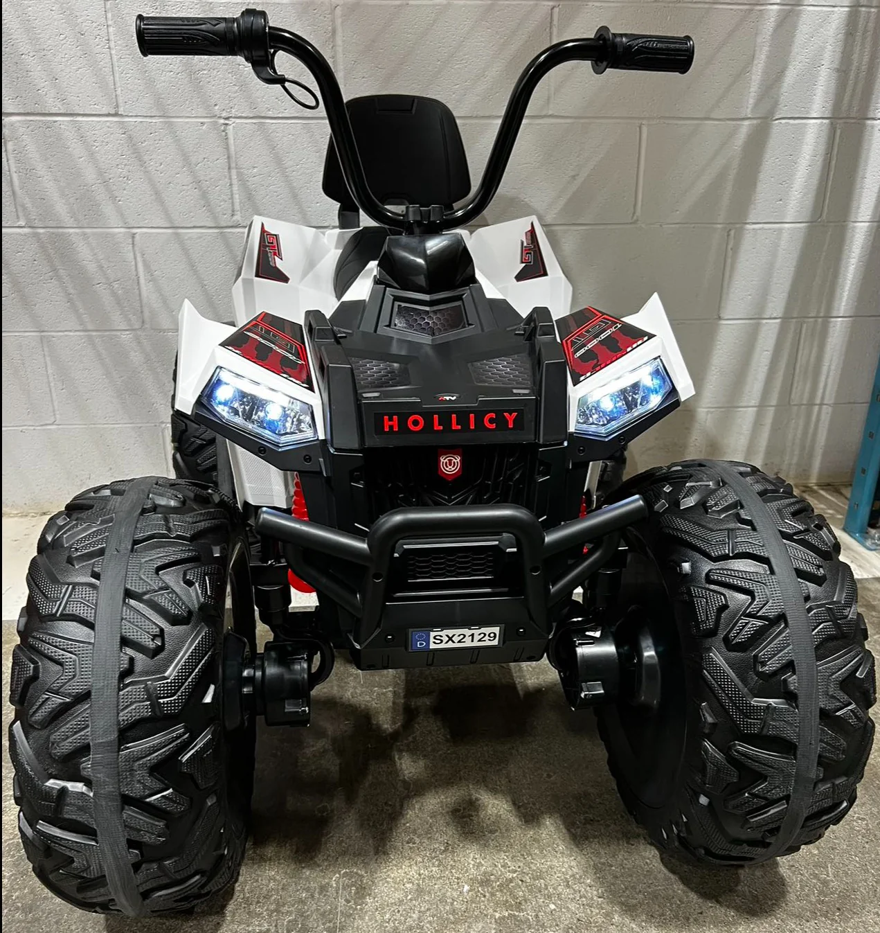 【ALMOST NEW】Realistic Off-Road Monster ATV with Throttle, Brake Pedal and Rubber Tires 24V 4x4