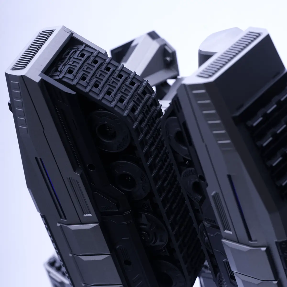 Flagship Megatron Auto-Converting Robot (Limited Edition) - Image 18