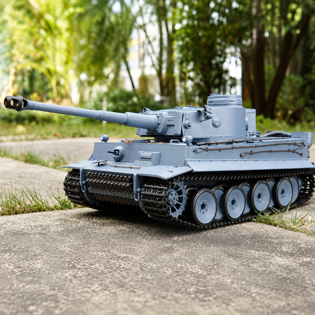 Heng Long® 1/16 RC Battle Tank Tiger I – Upgraded Edition - Image 2