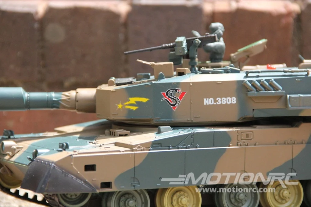 Heng Long 1/24 Japanese Type 90 RC Battle Tank RTR - Image 4