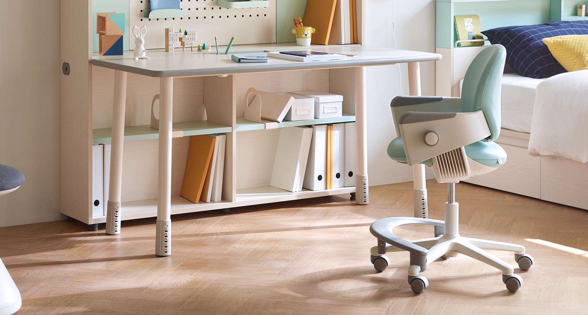 ILOOM Chair Foot Rest - Image 6