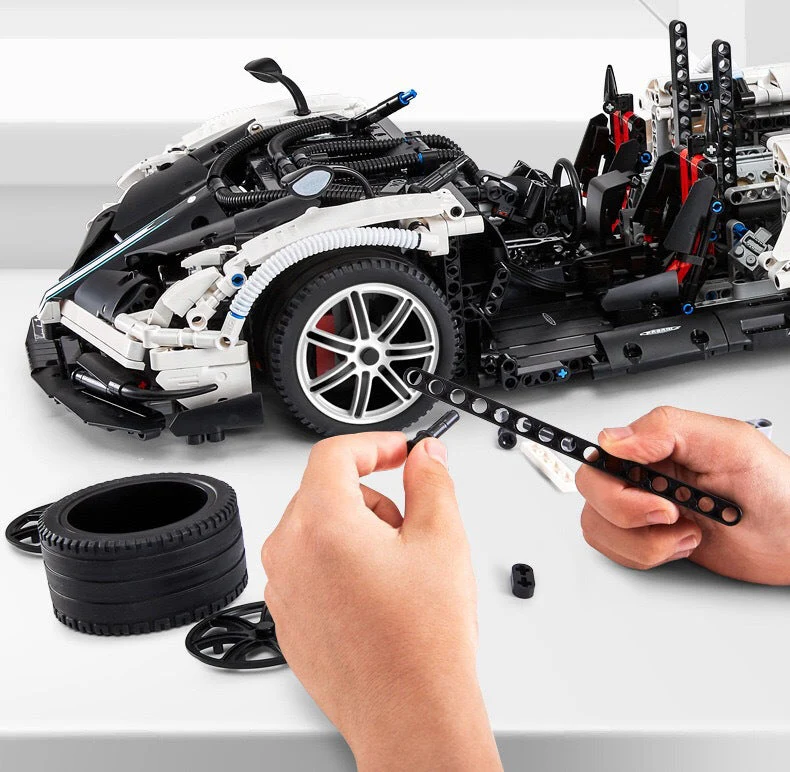 Pagani Huayra BC Roadster 1/8 Licensed Building Kit/Assemble Remote Control Car by RASTAR, 97900 - Image 7