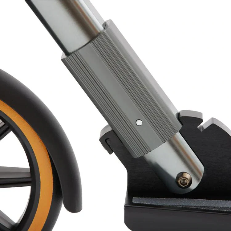McLaren MCS03 Licensed Scooter (Suitable 9 years+) - Image 11