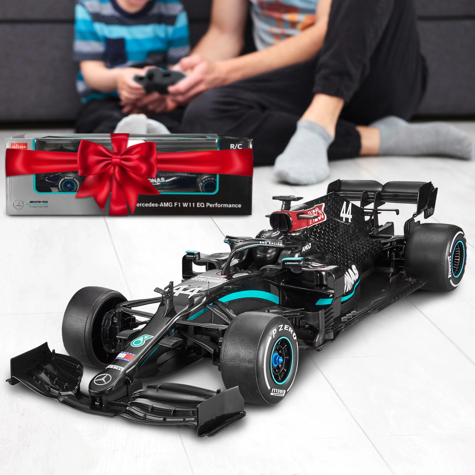 Mercedes-Benz F1 W11 EQ Performance 1/12 Scale Licensed Remote Control Toy Car, Official F1 Merchandise by Rastar - Image 6