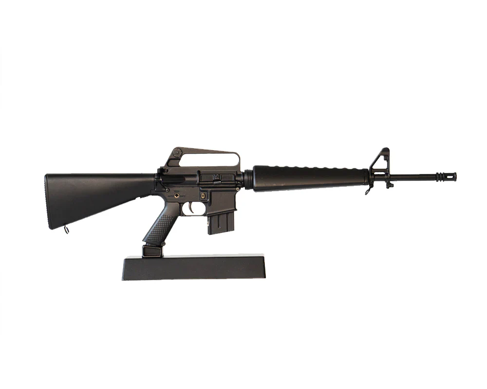 Miniature 1:3 Scale Model Mini M16A1 Diecast Metal Building Kit - Black