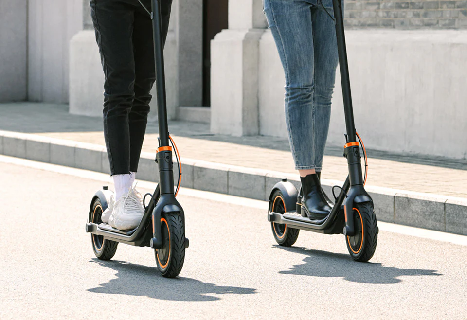 Ninebot Kickscooter F40 - Image 9