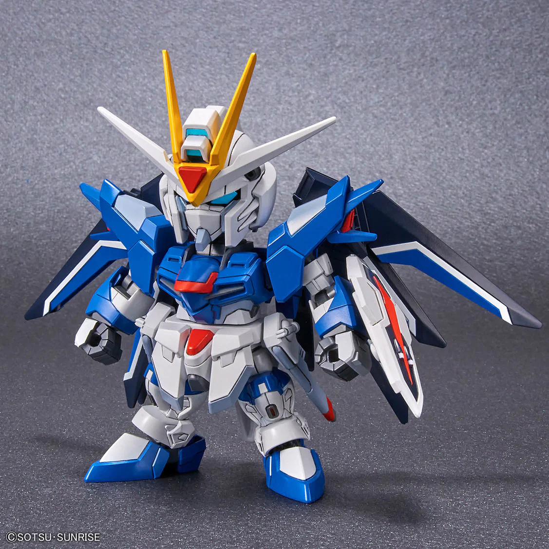 SD Gundam Ex-Standard Rising Freedom Gundam - Image 2